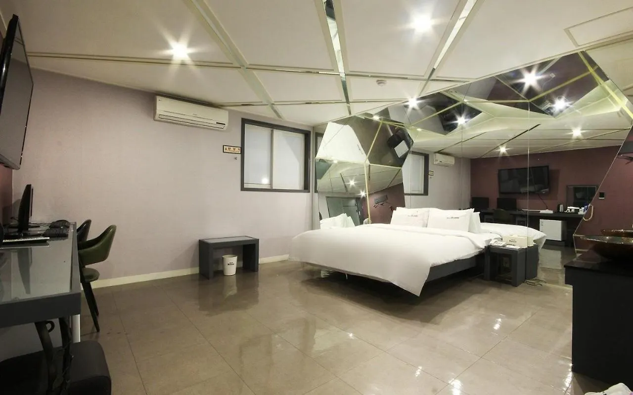 Rosso Hotel Busan